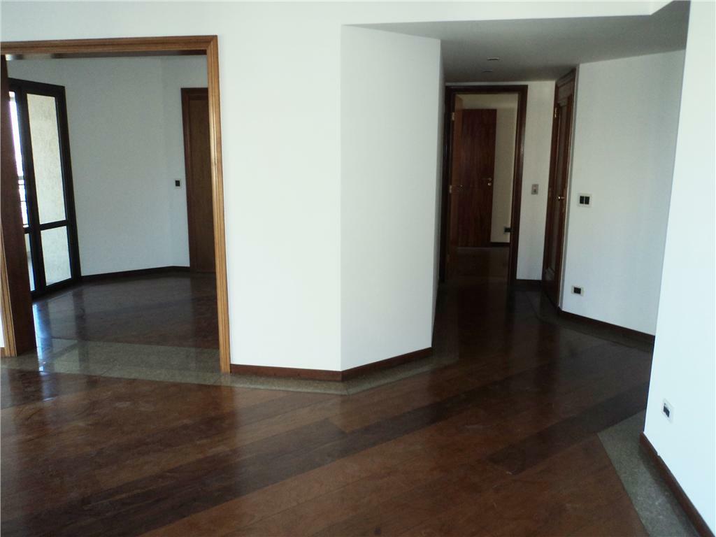 Apartamento à venda e aluguel com 3 quartos, 225m² - Foto 9