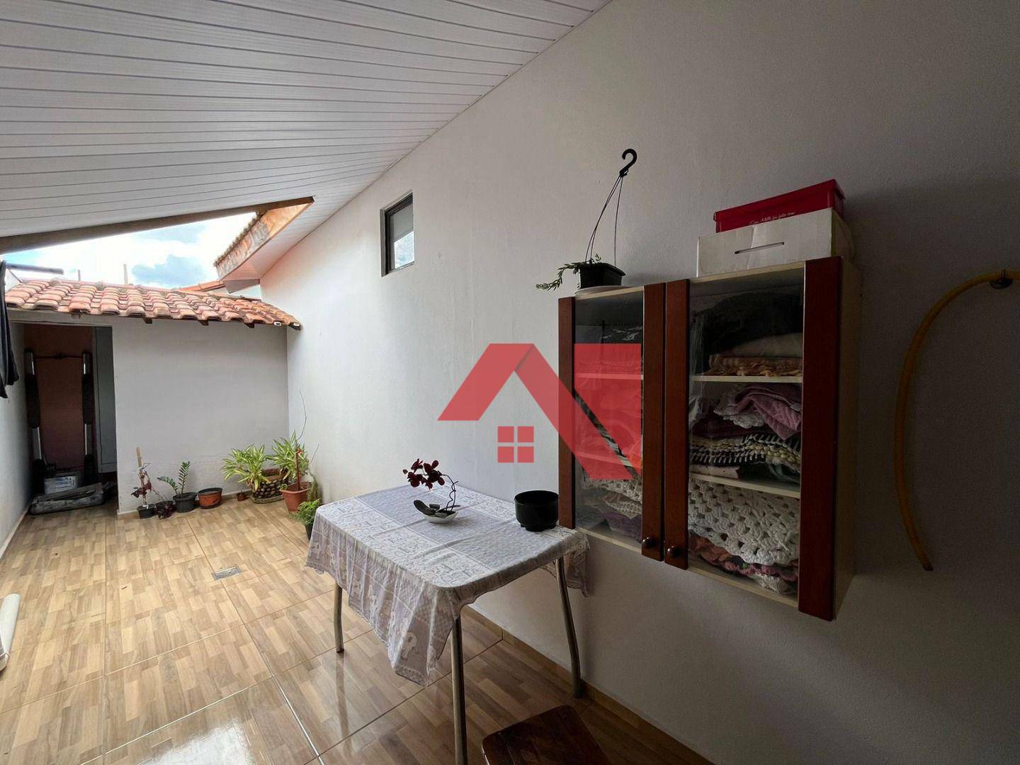 Casa à venda com 4 quartos, 150m² - Foto 13