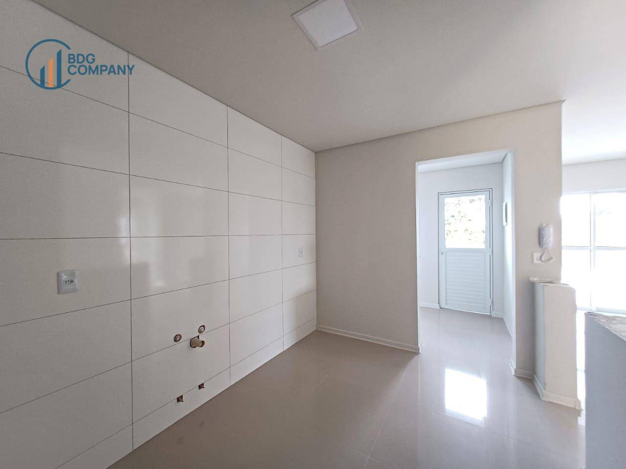 Apartamento para alugar com 2 quartos, 70m² - Foto 15