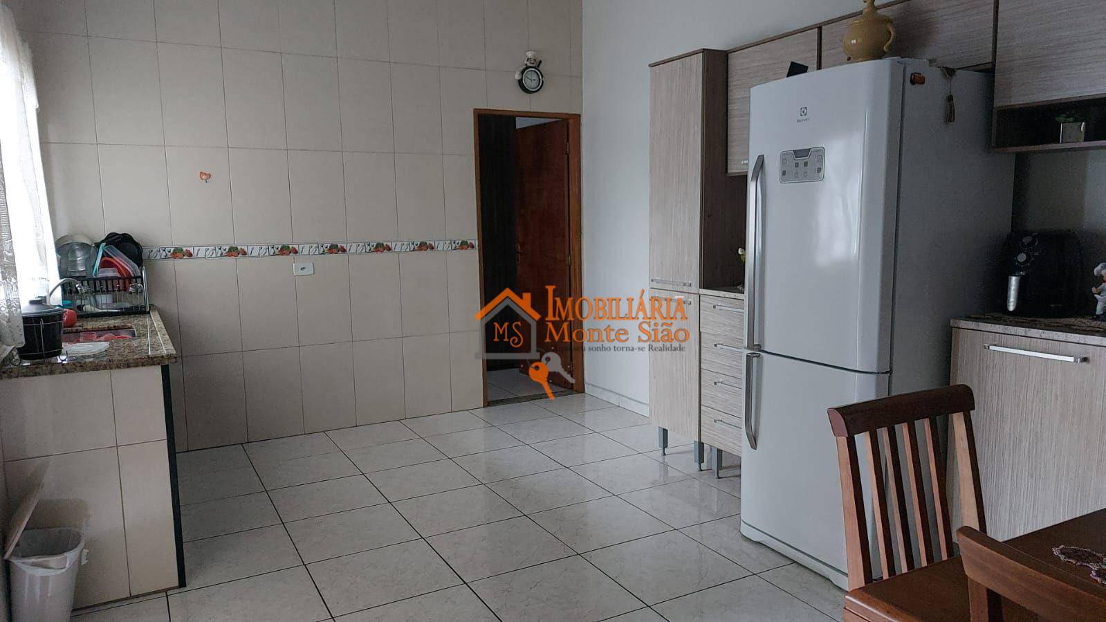 Casa à venda com 2 quartos, 100m² - Foto 5