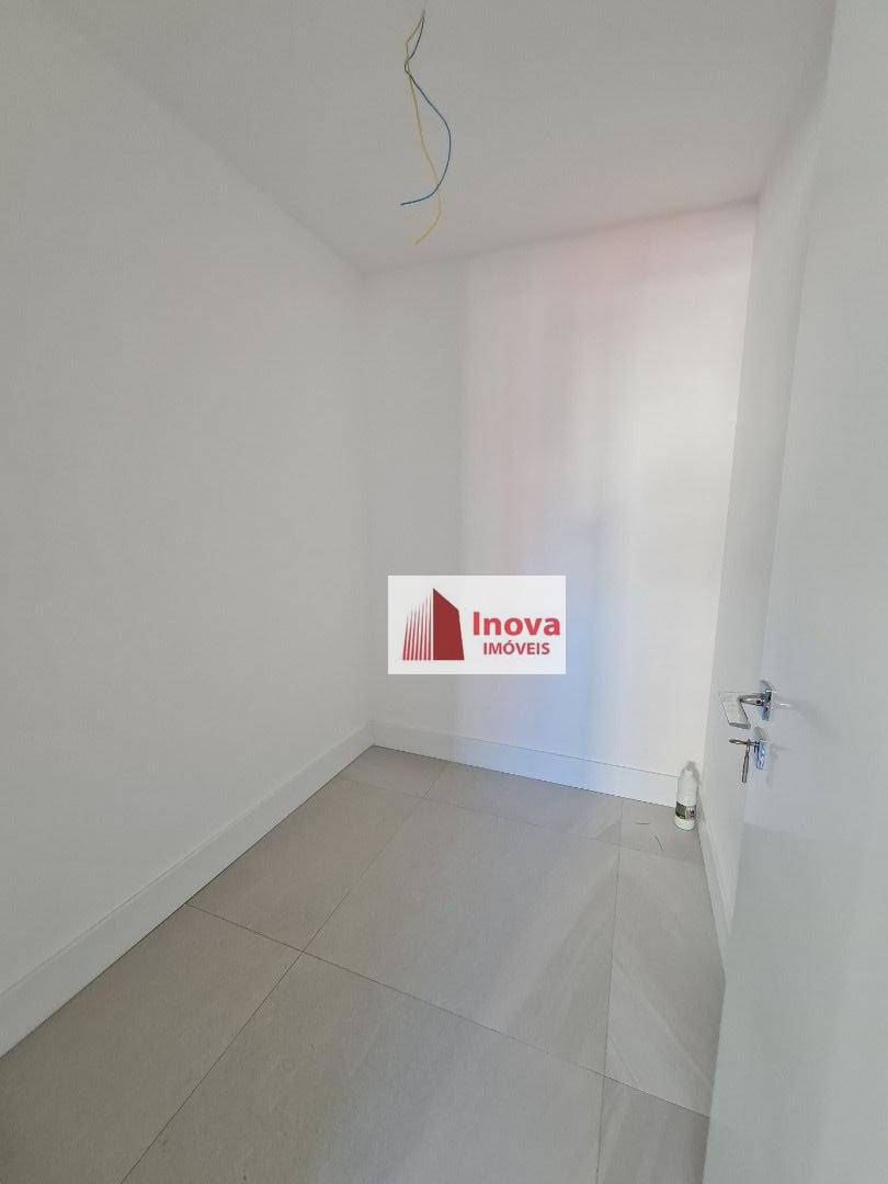 Apartamento à venda com 4 quartos, 300m² - Foto 32