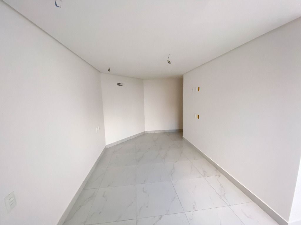 Apartamento à venda com 1 quarto, 49m² - Foto 21