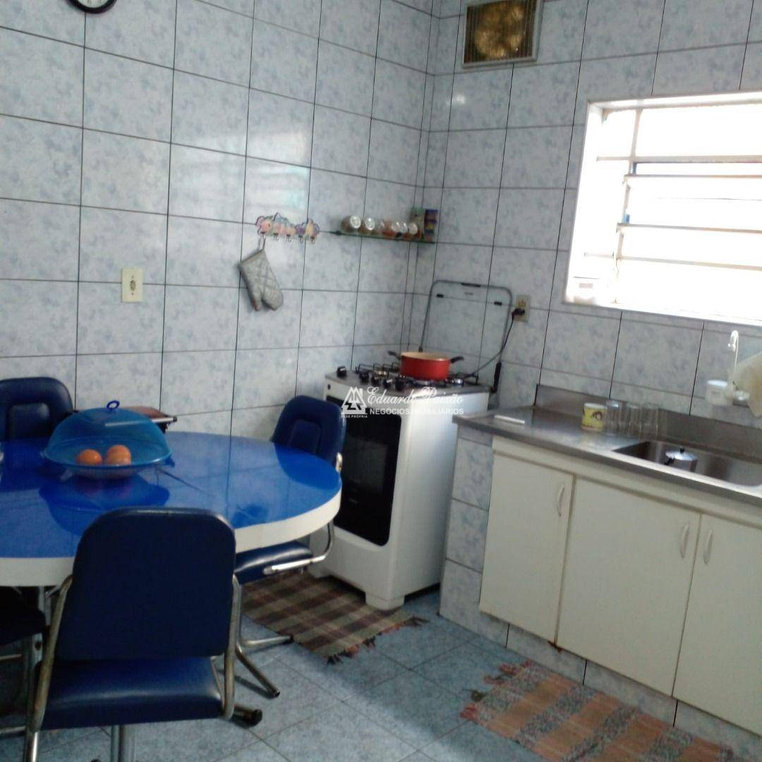 Sobrado à venda com 3 quartos, 100m² - Foto 4