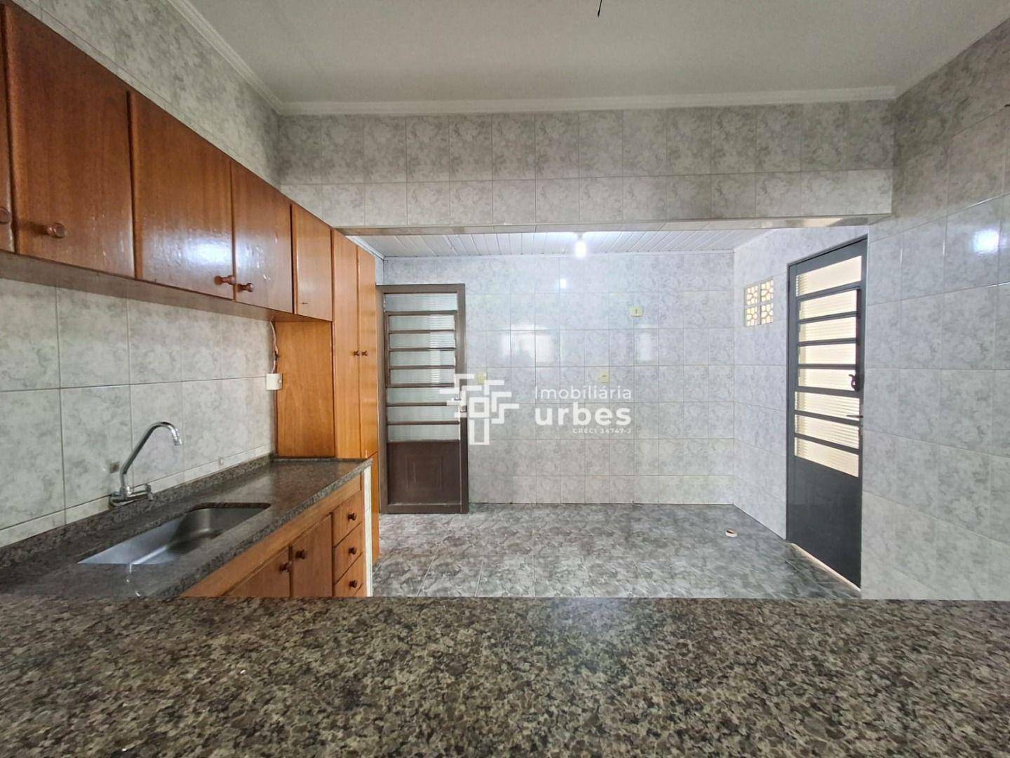 Casa à venda com 3 quartos, 142m² - Foto 14