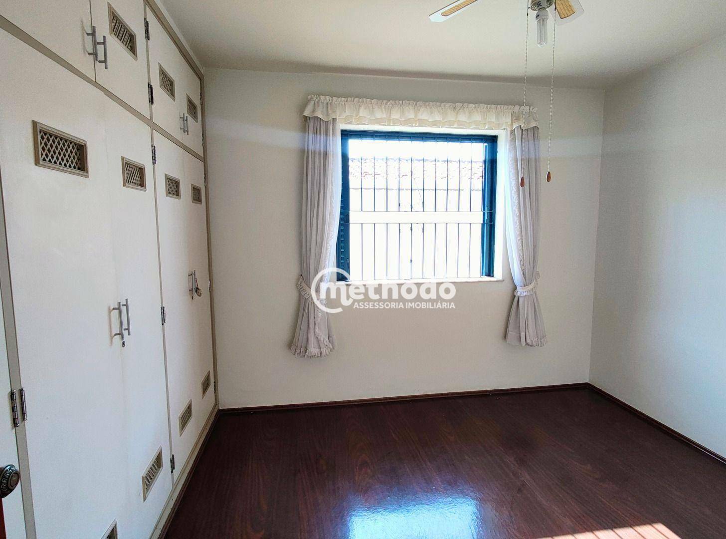 Casa à venda com 4 quartos, 262m² - Foto 22