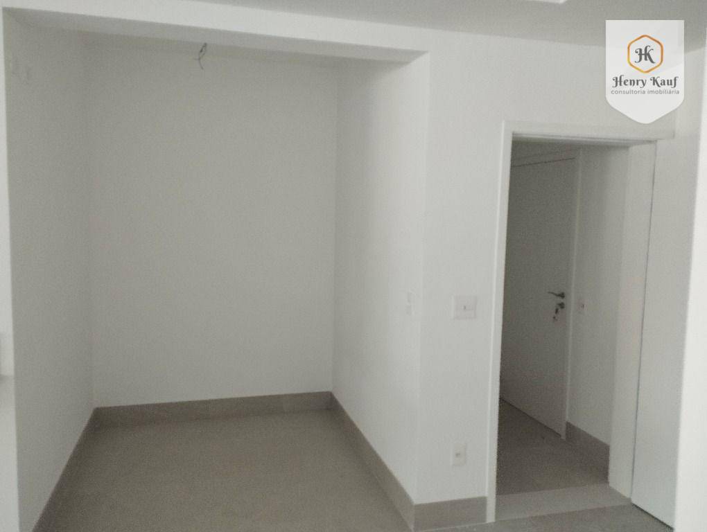 Apartamento à venda com 3 quartos, 209m² - Foto 14