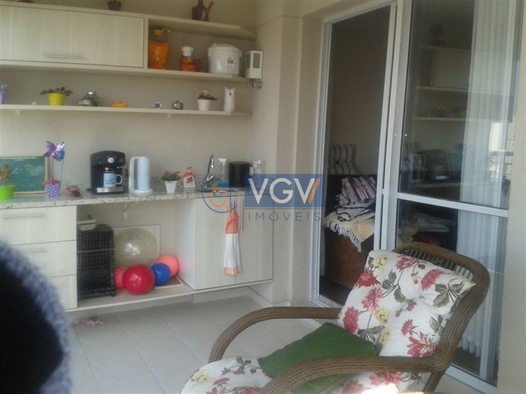 Apartamento à venda com 2 quartos, 80m² - Foto 4