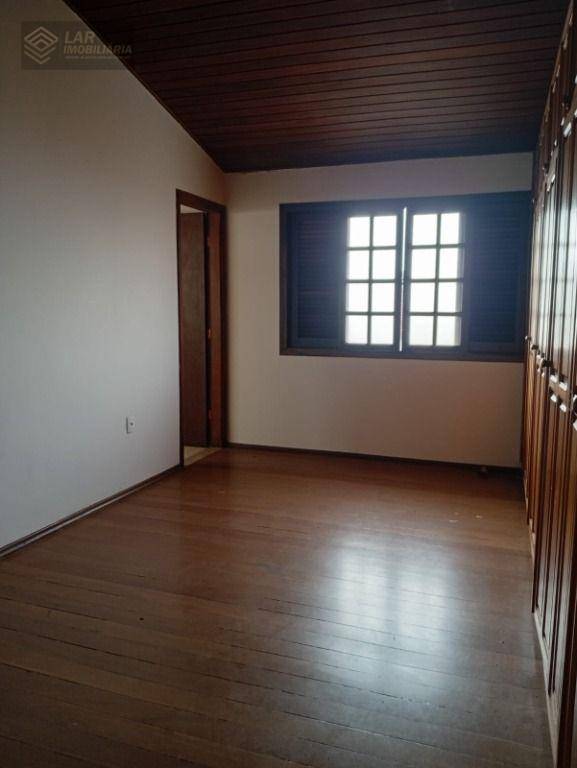 Casa à venda e aluguel com 4 quartos, 275m² - Foto 15