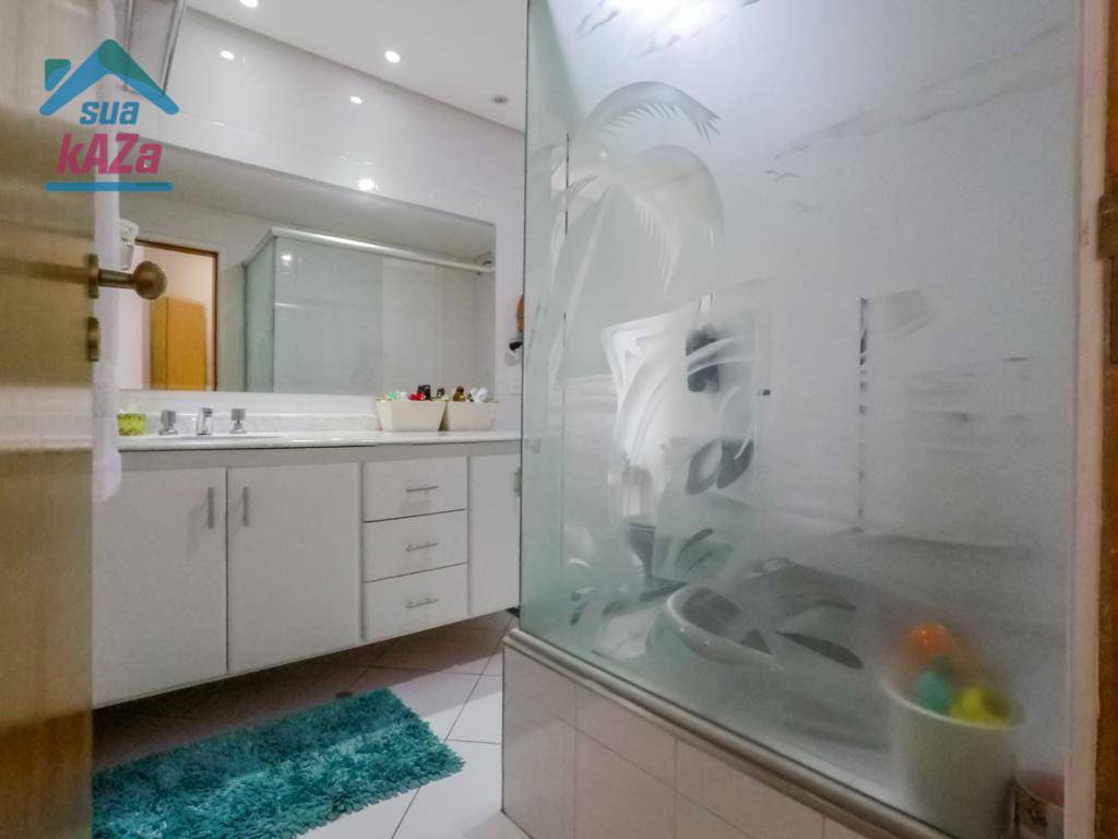 Apartamento à venda com 3 quartos, 218m² - Foto 14