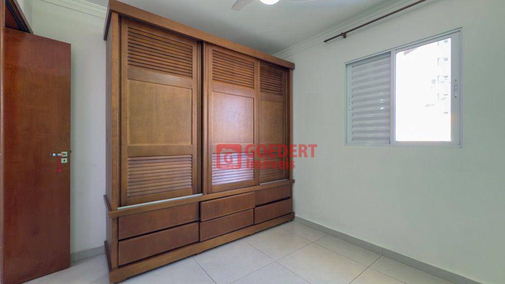 Apartamento para alugar com 2 quartos, 50m² - Foto 22