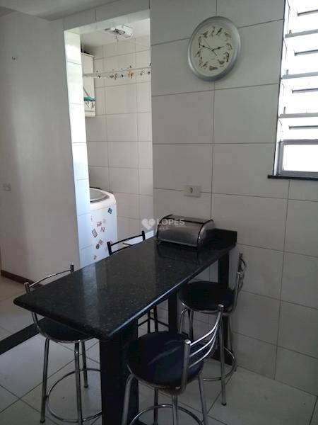 Apartamento à venda com 2 quartos, 68m² - Foto 12