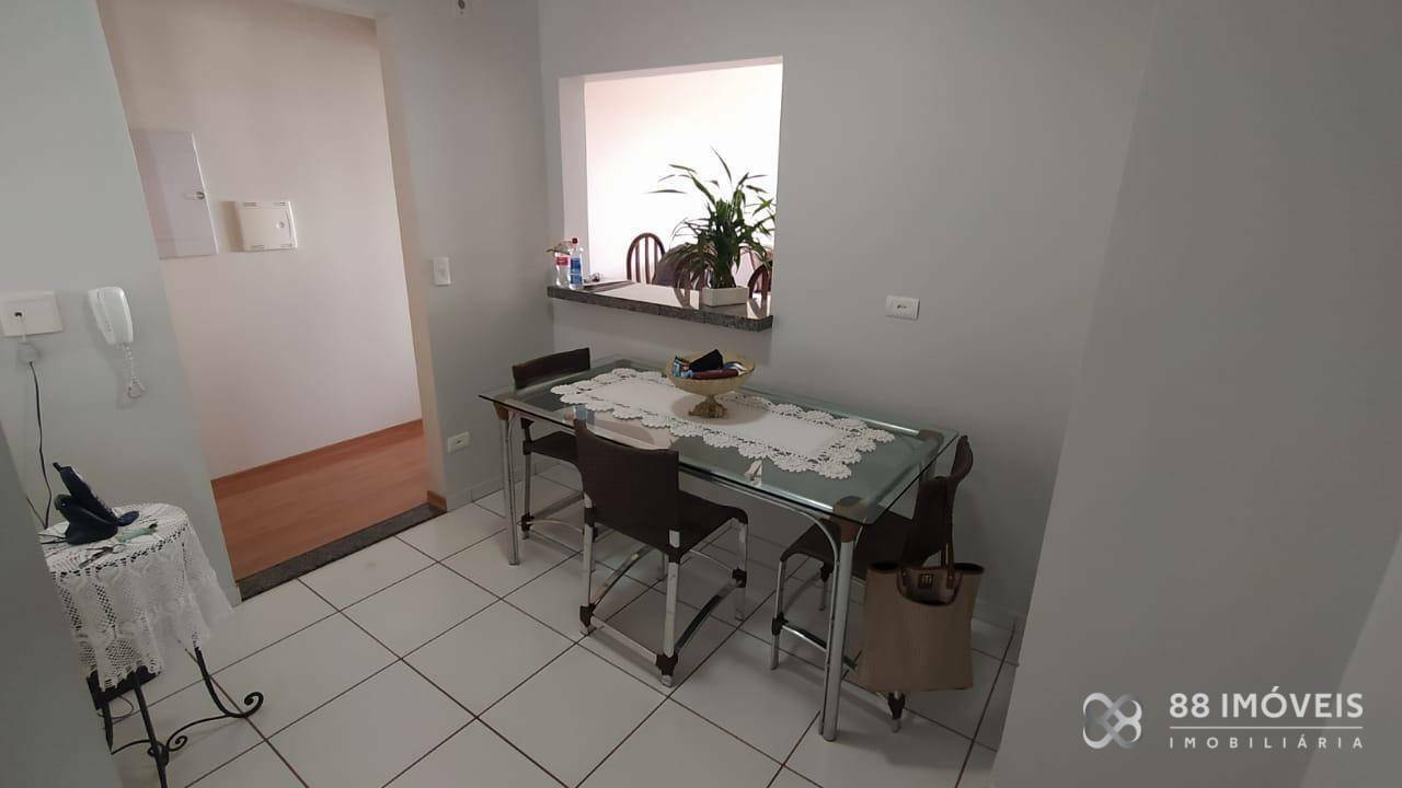 Apartamento à venda com 3 quartos, 87m² - Foto 8