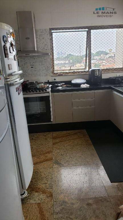 Apartamento à venda com 4 quartos, 242m² - Foto 16