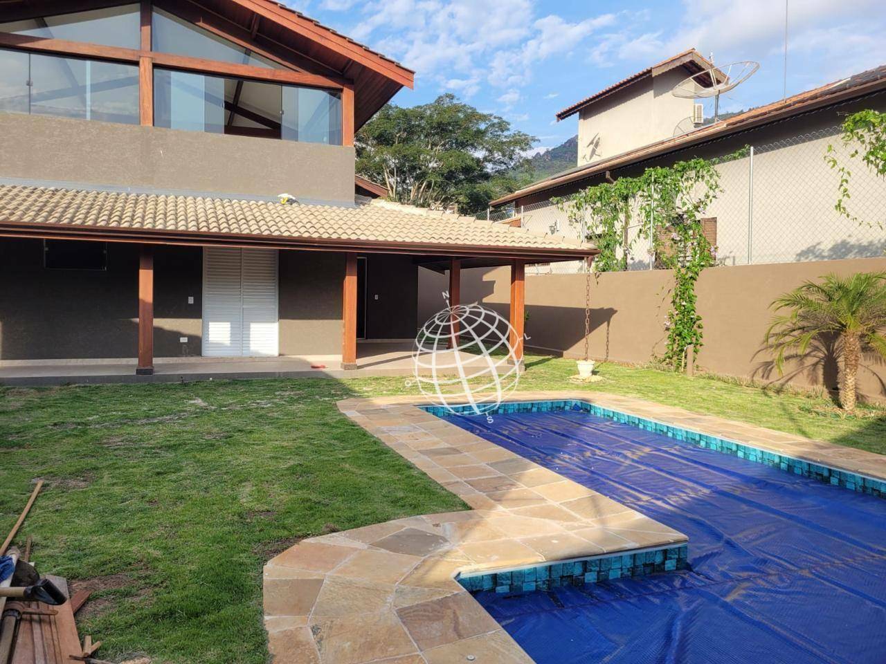 Casa de Condomínio à venda com 4 quartos, 476m² - Foto 25