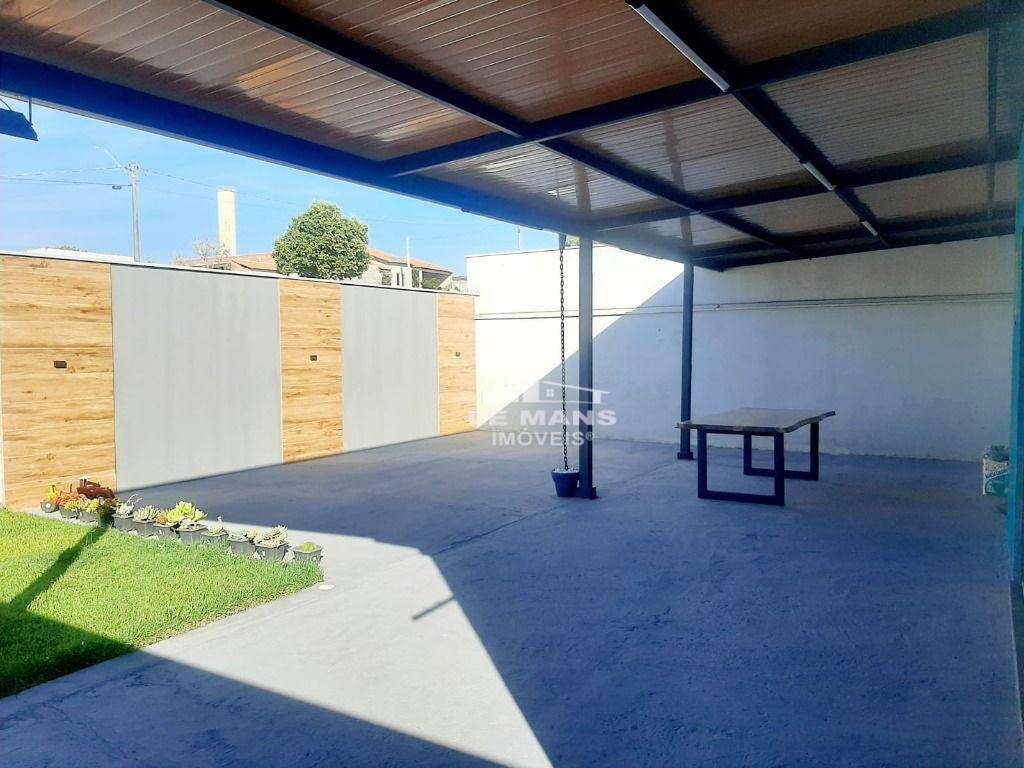 Casa de Condomínio à venda com 3 quartos, 170m² - Foto 2