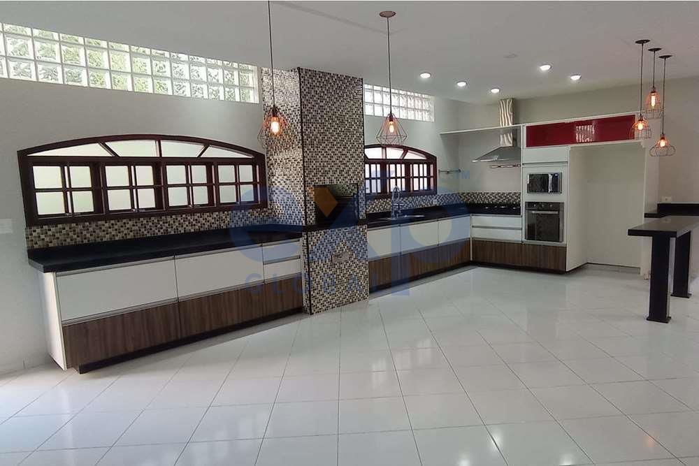 Casa à venda com 3 quartos, 350m² - Foto 32