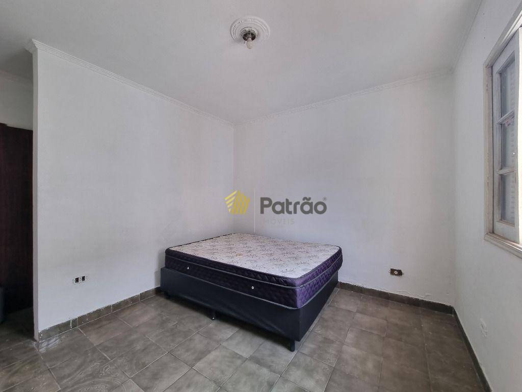 Casa à venda com 3 quartos, 220m² - Foto 15