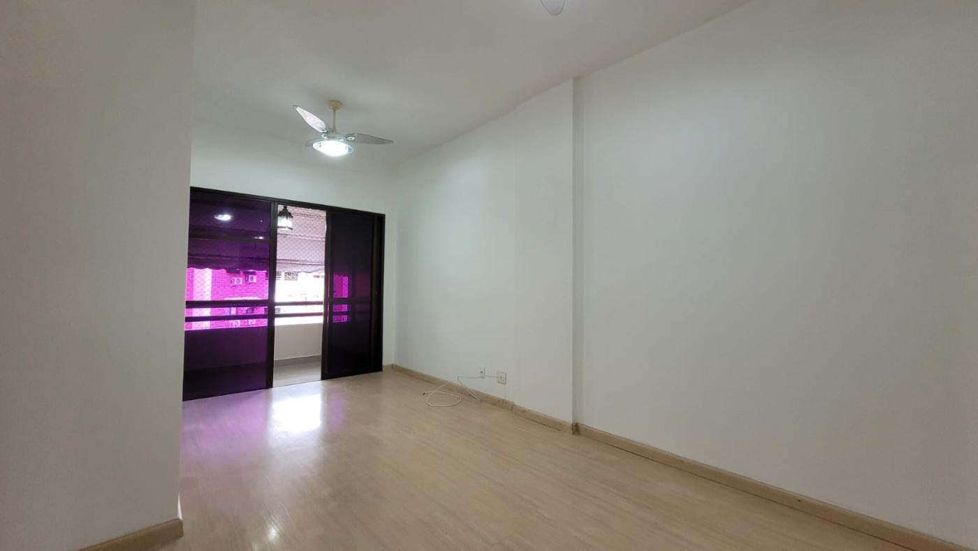 Apartamento à venda com 3 quartos, 73m² - Foto 3