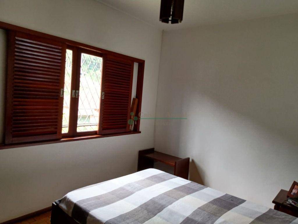 Casa à venda com 5 quartos, 200m² - Foto 20