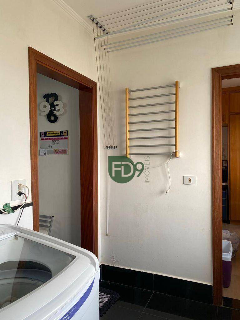 Apartamento à venda com 3 quartos, 130m² - Foto 28