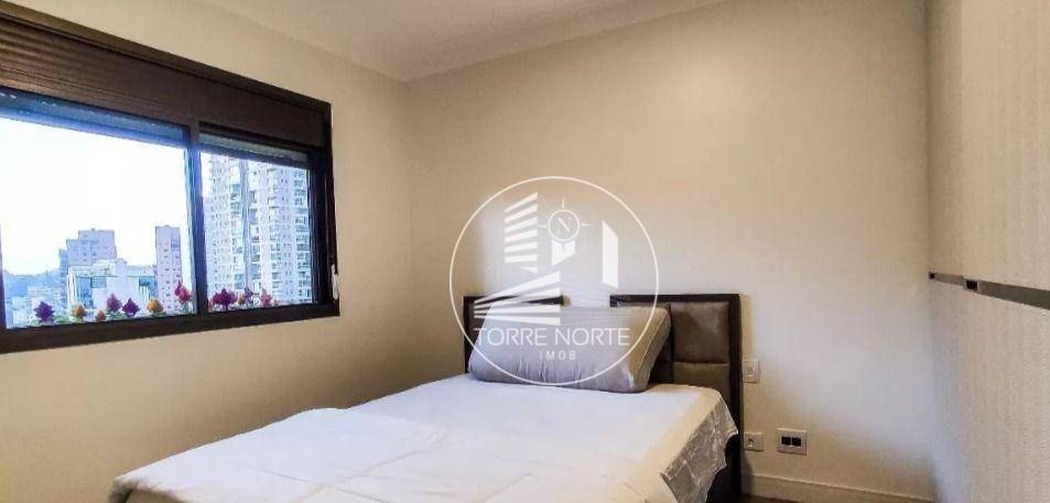 Apartamento à venda com 3 quartos, 250m² - Foto 16