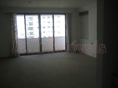 Apartamento para alugar com 4 quartos, 500m² - Foto 19