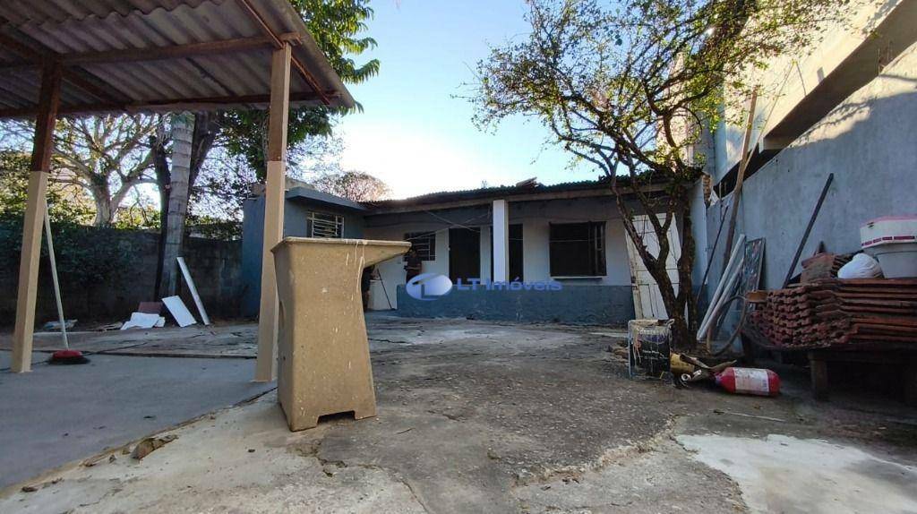 Casa para alugar com 3 quartos, 175m² - Foto 6
