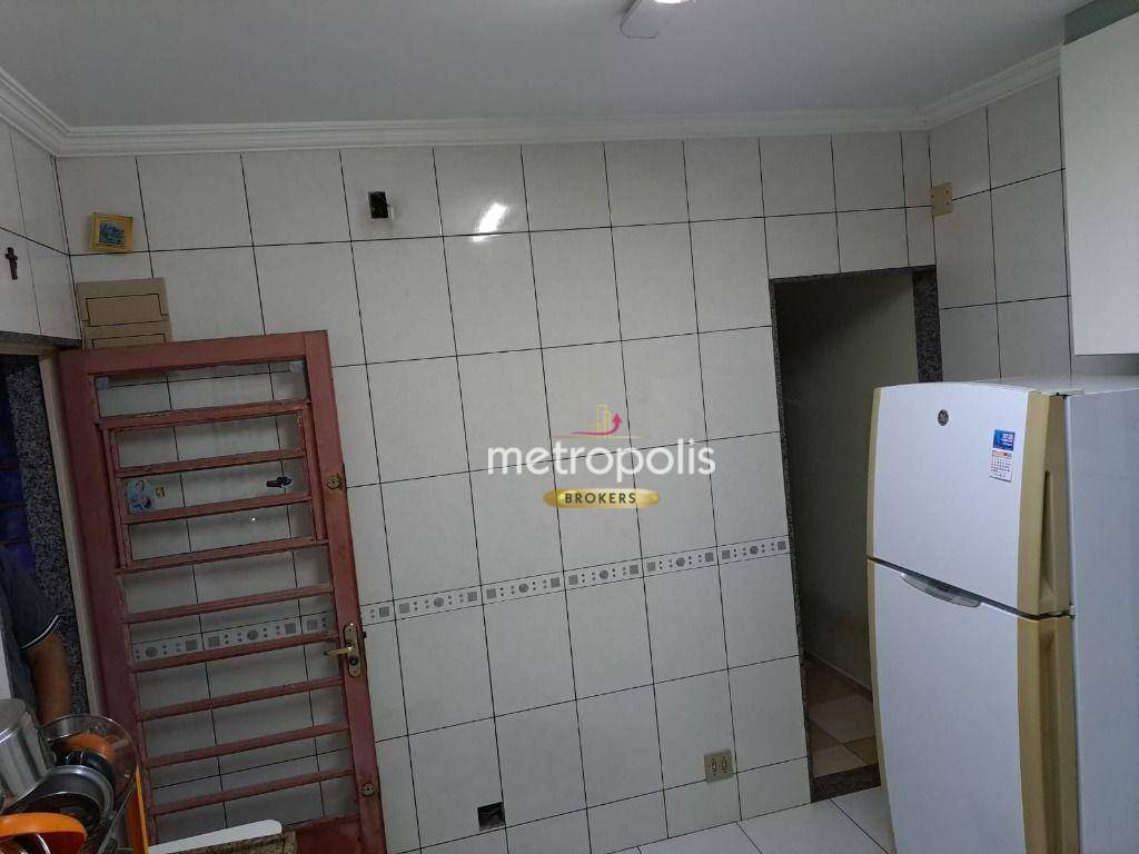 Sobrado à venda com 2 quartos, 220m² - Foto 7