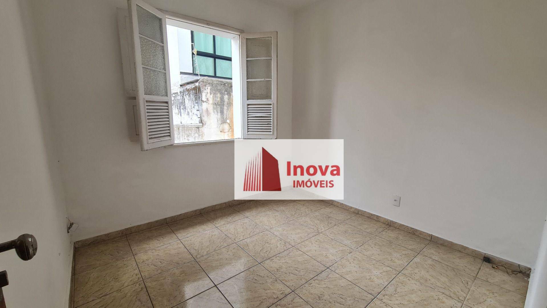 Casa à venda com 6 quartos, 300m² - Foto 11