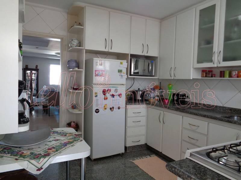 Apartamento para alugar com 3 quartos, 248m² - Foto 8