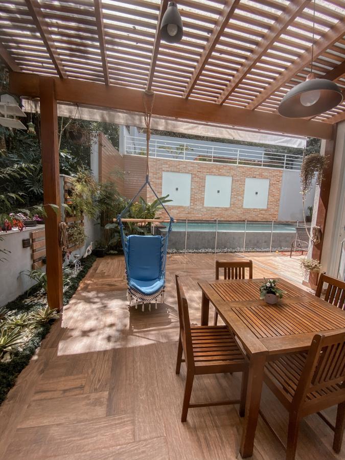 Casa de Condomínio à venda com 3 quartos, 360m² - Foto 2