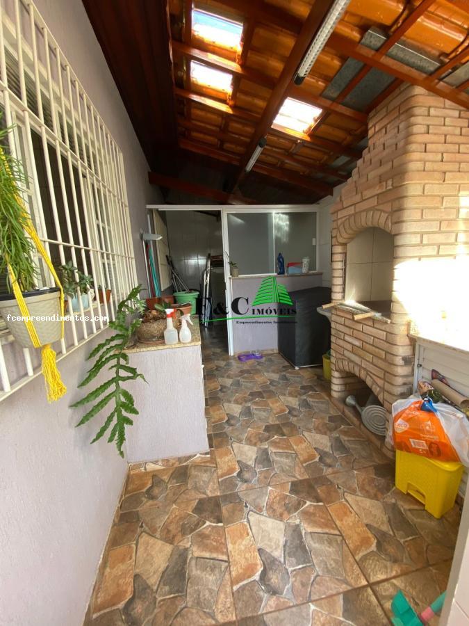 Casa à venda com 2 quartos, 140m² - Foto 22