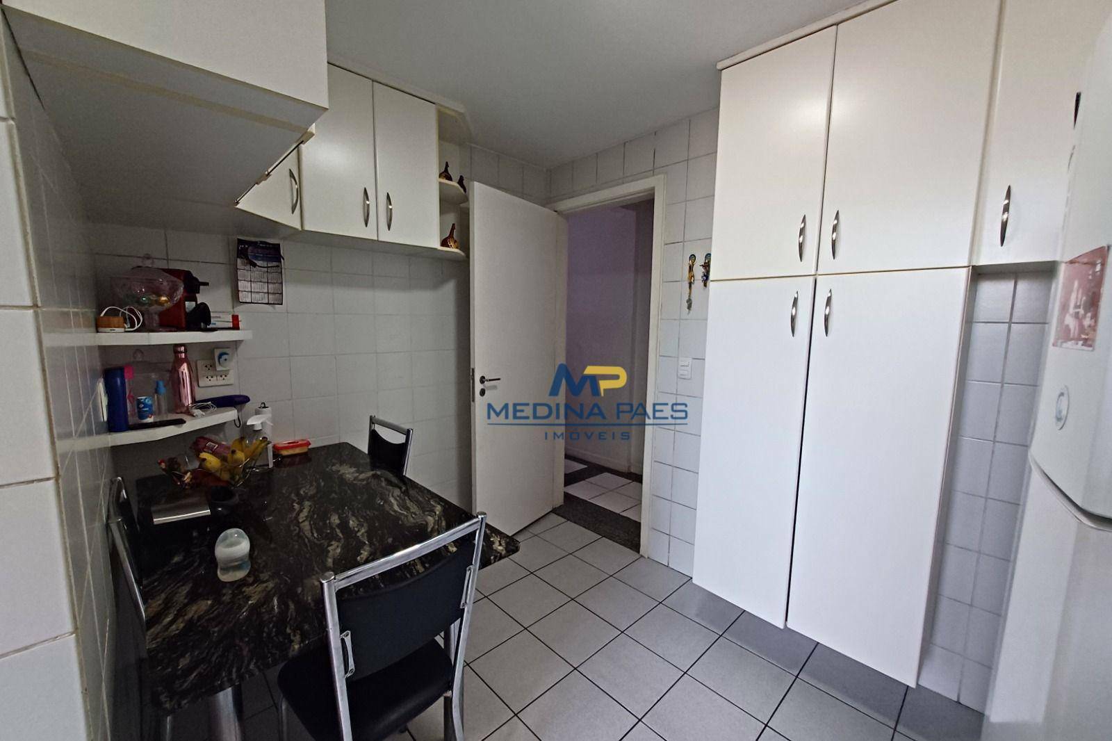 Apartamento à venda com 2 quartos, 95m² - Foto 15