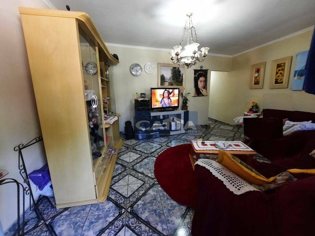 Casa à venda com 4 quartos, 250m² - Foto 4