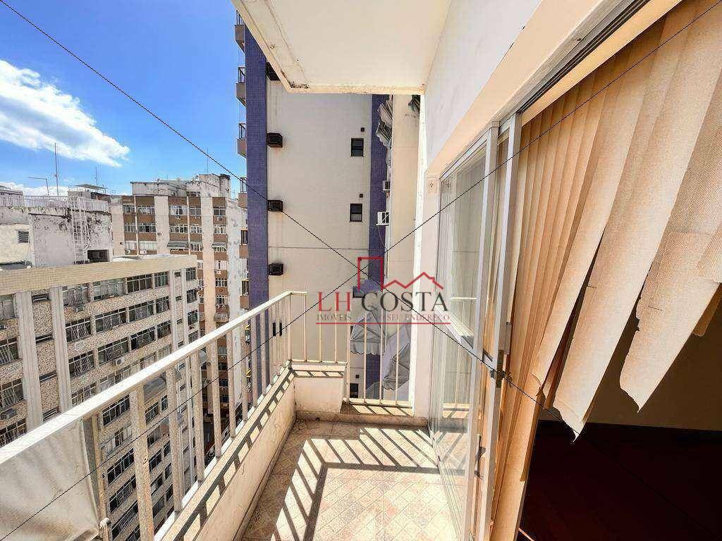 Apartamento à venda com 3 quartos, 90m² - Foto 1