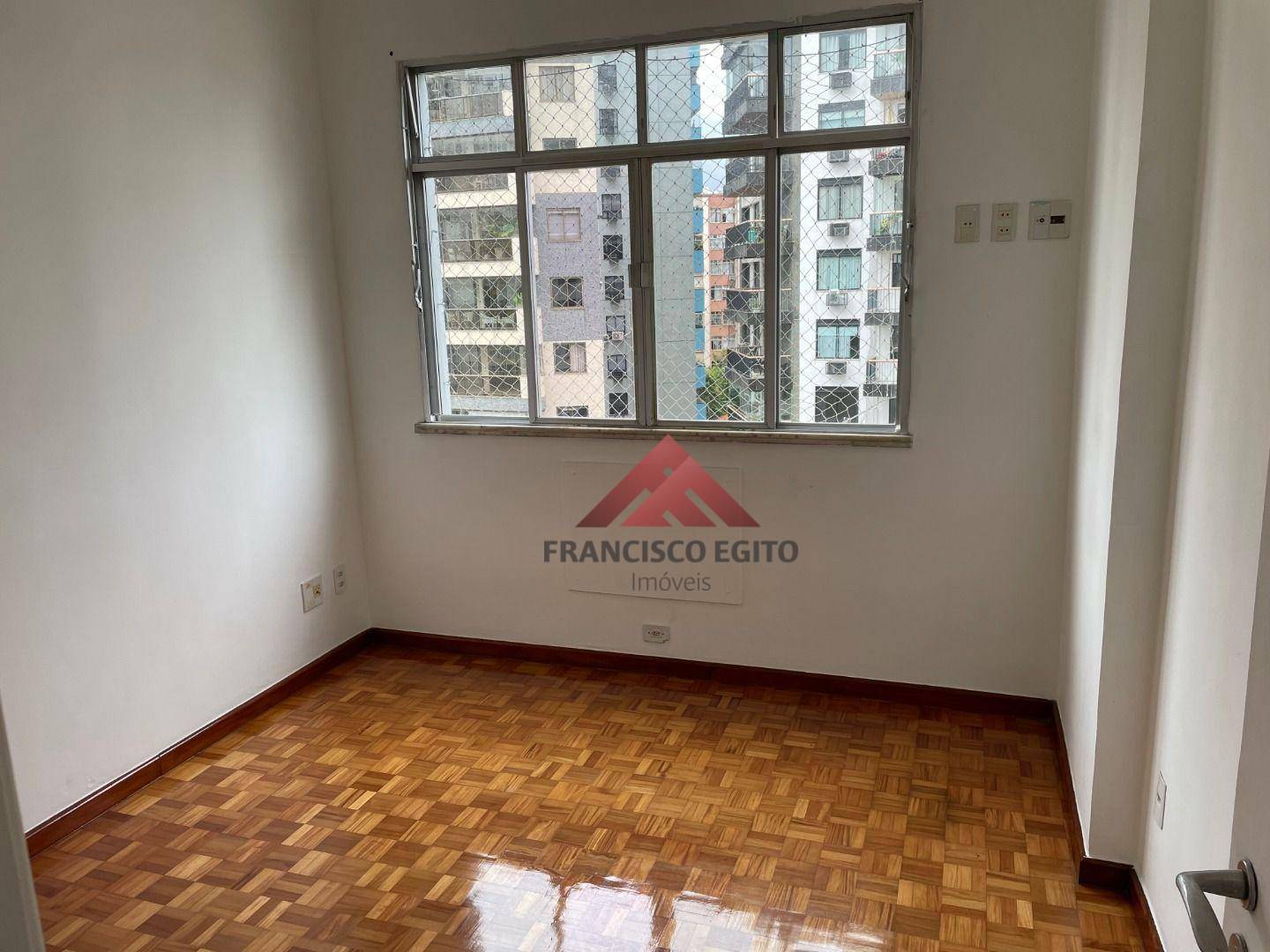 Apartamento à venda com 2 quartos, 80m² - Foto 6