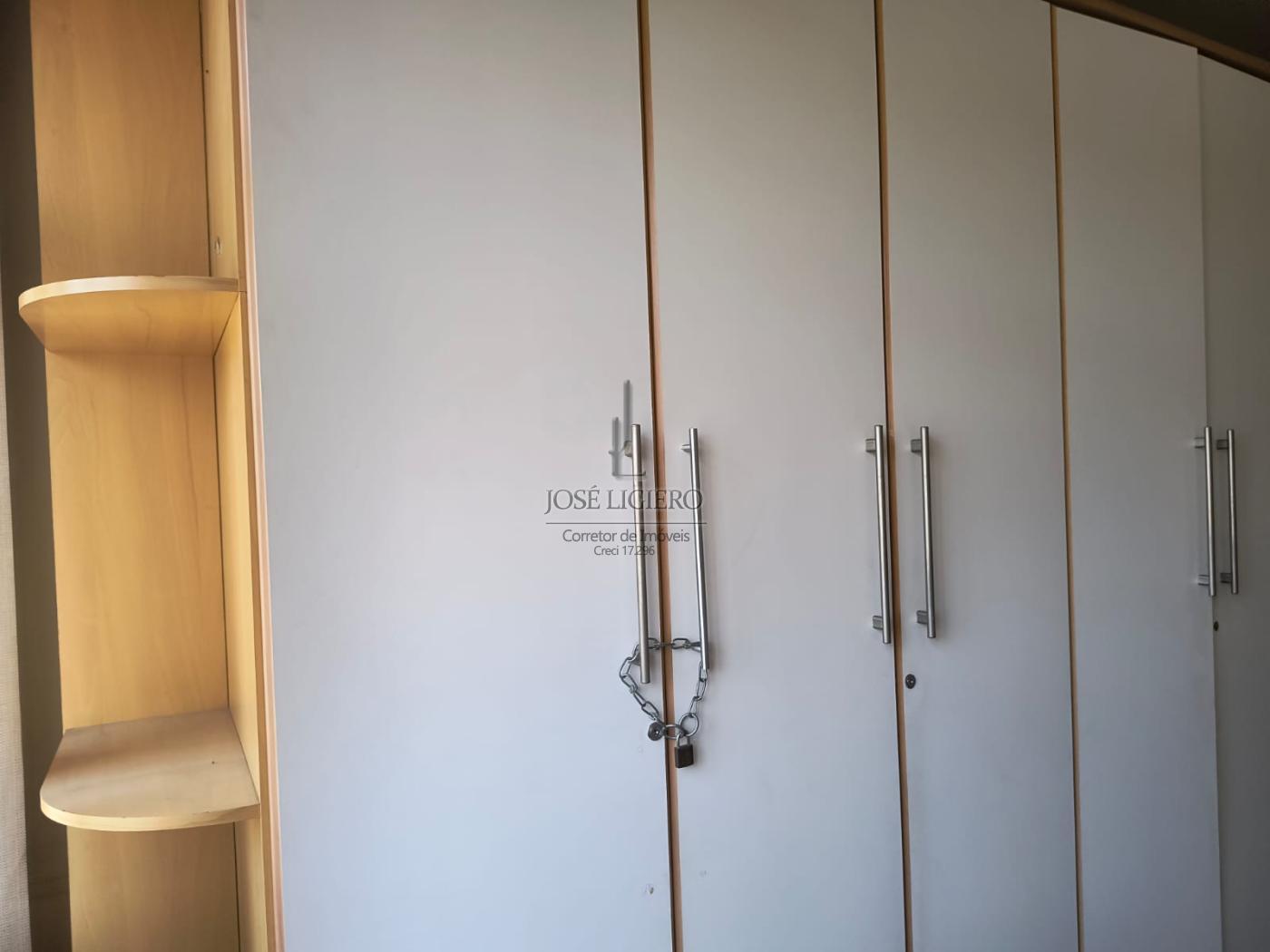 Apartamento à venda com 2 quartos, 75m² - Foto 18