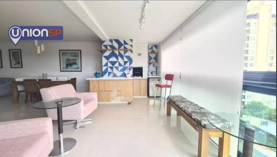 Apartamento à venda com 3 quartos, 157m² - Foto 1