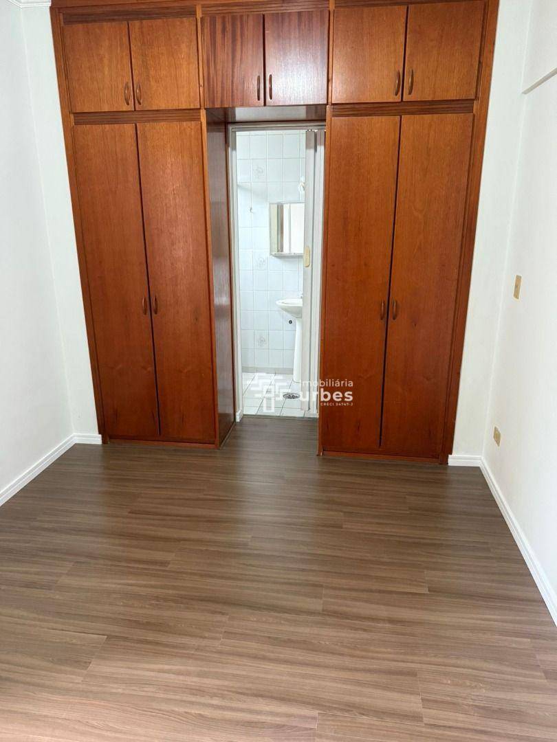 Apartamento para alugar com 3 quartos, 115m² - Foto 9