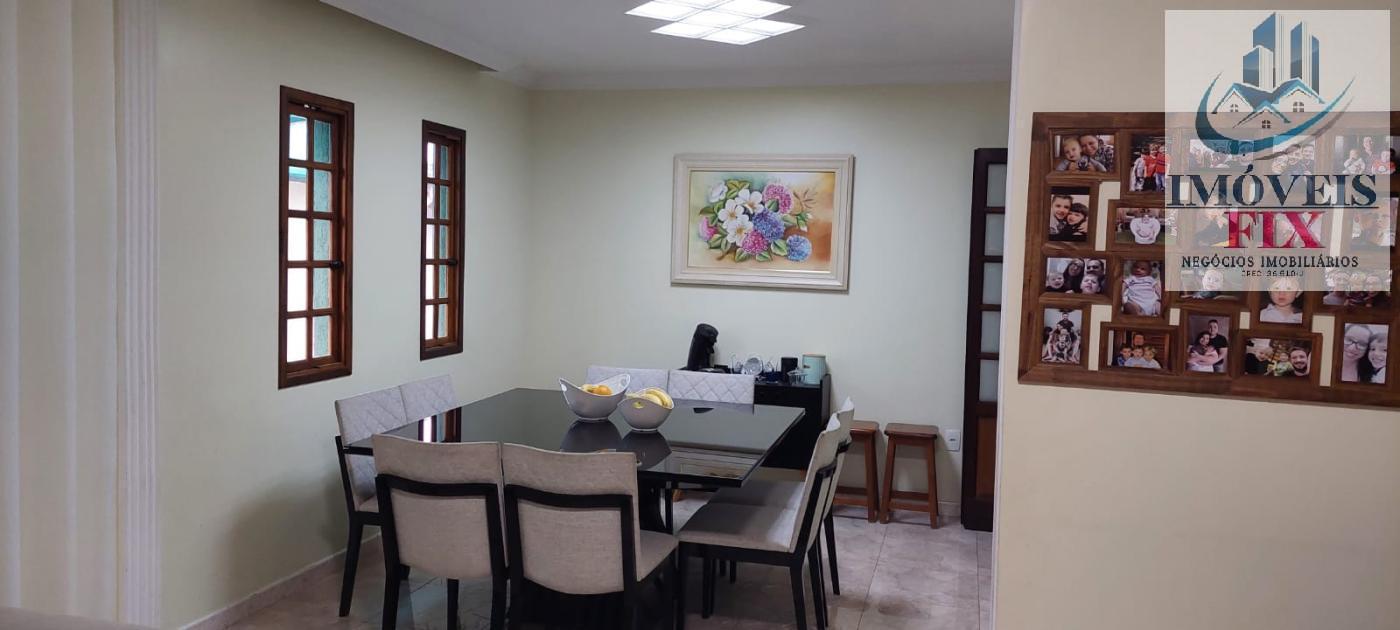 Casa à venda com 3 quartos, 250m² - Foto 23