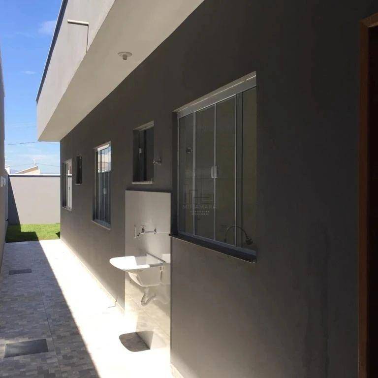 Casa à venda com 2 quartos, 73m² - Foto 3