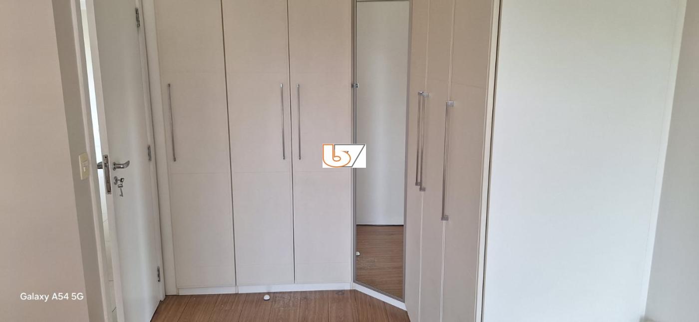 Apartamento para alugar com 3 quartos, 90m² - Foto 12