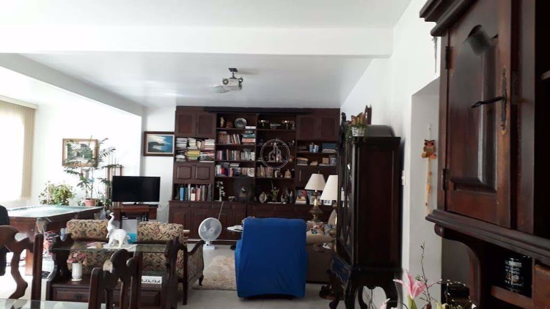 Apartamento à venda com 4 quartos, 190m² - Foto 1