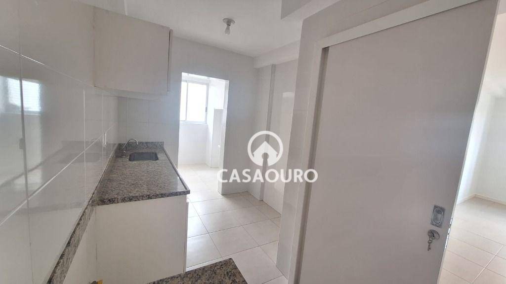 Apartamento à venda com 2 quartos, 68m² - Foto 20