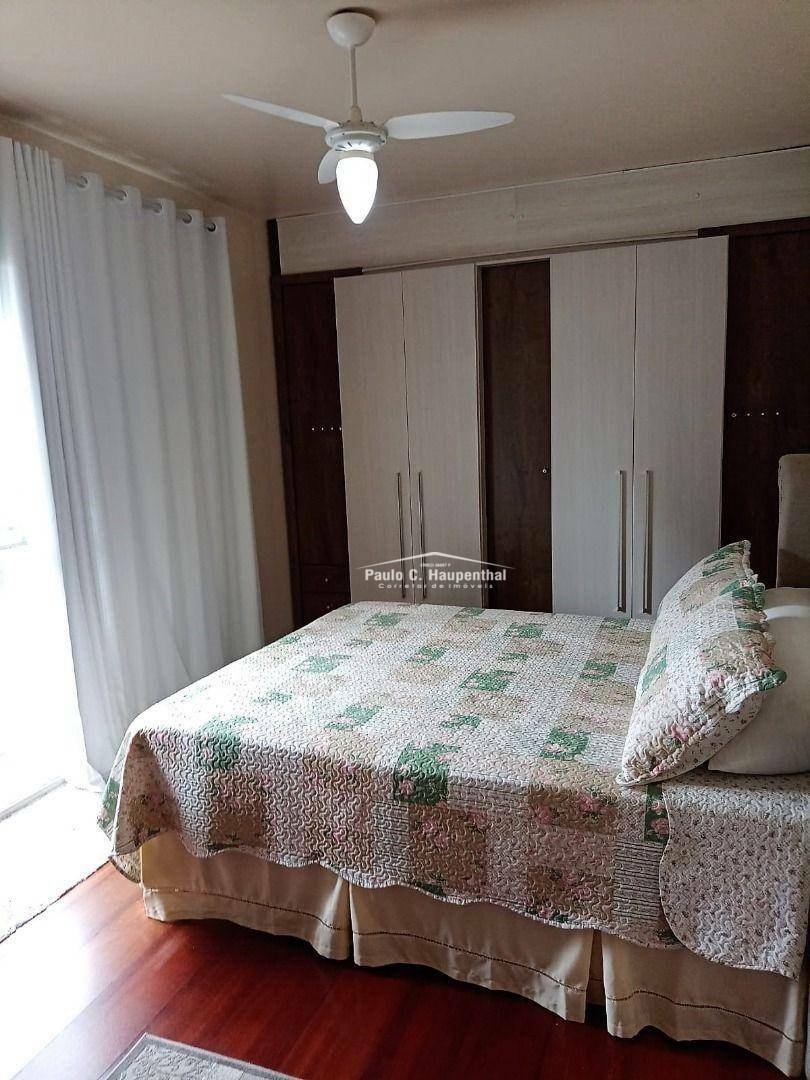 Apartamento à venda com 3 quartos, 131m² - Foto 13