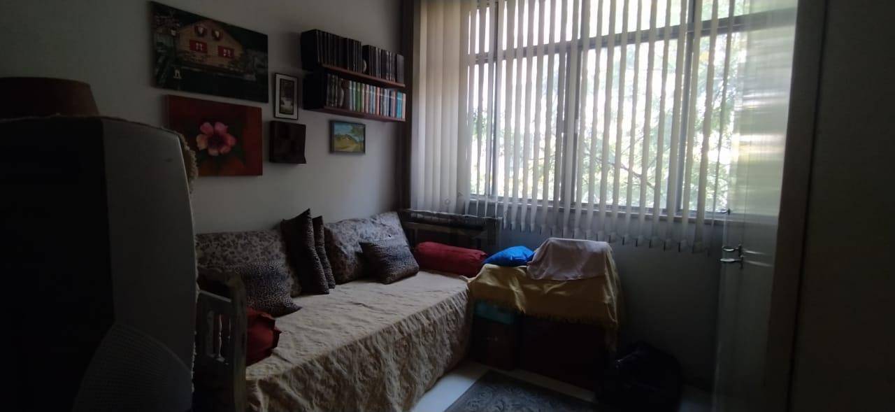 Apartamento à venda com 2 quartos, 70m² - Foto 12