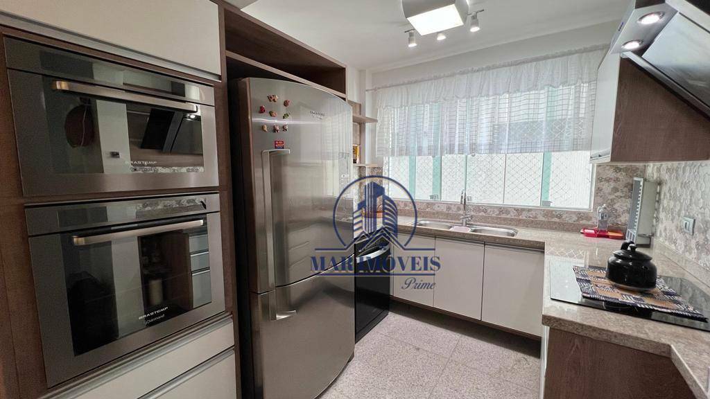 Apartamento à venda com 3 quartos, 145m² - Foto 18