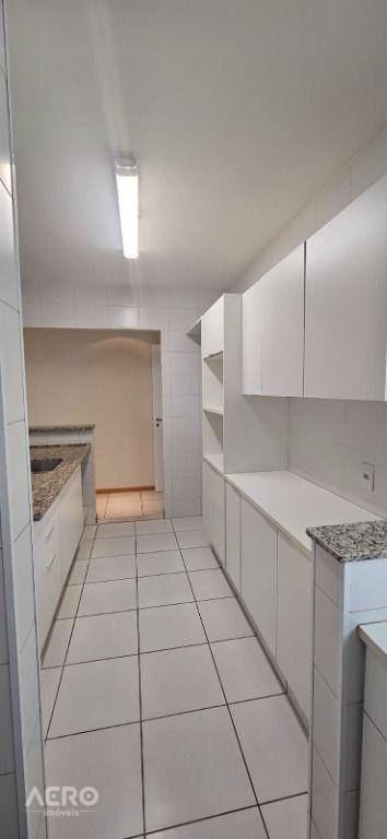 Apartamento à venda e aluguel com 3 quartos, 131m² - Foto 4