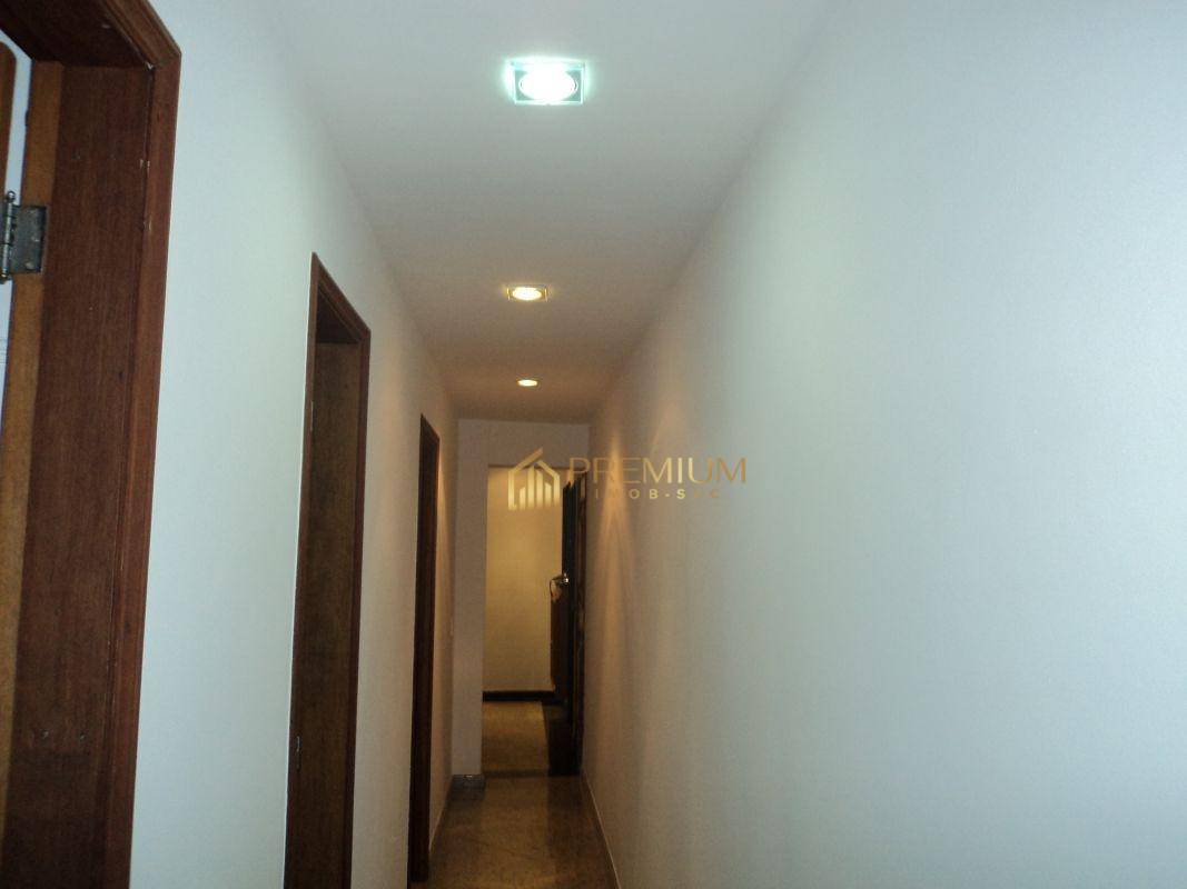 Apartamento à venda com 3 quartos, 145m² - Foto 3