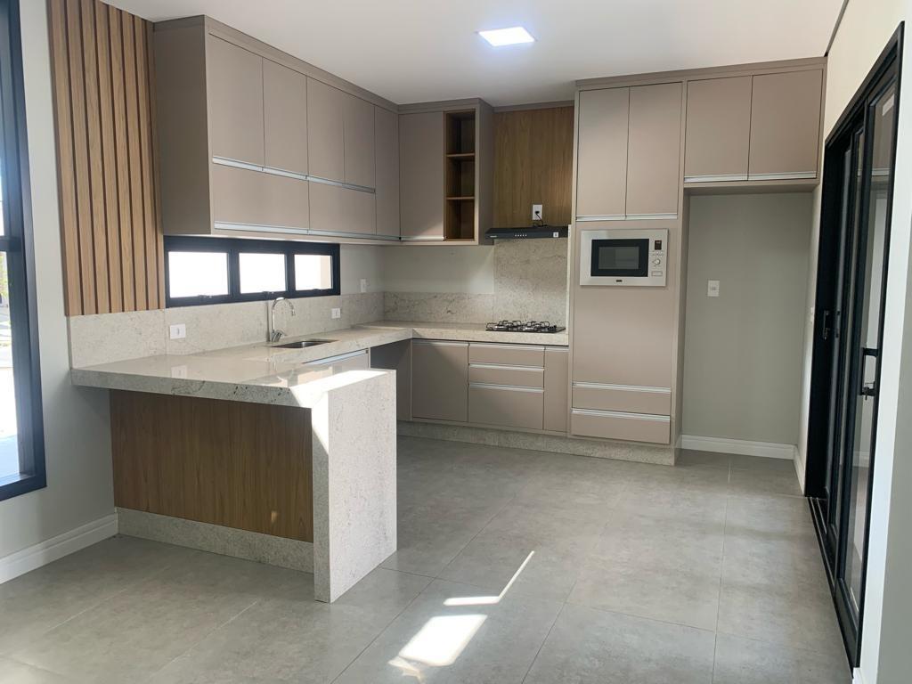 Casa à venda com 3 quartos, 200m² - Foto 5